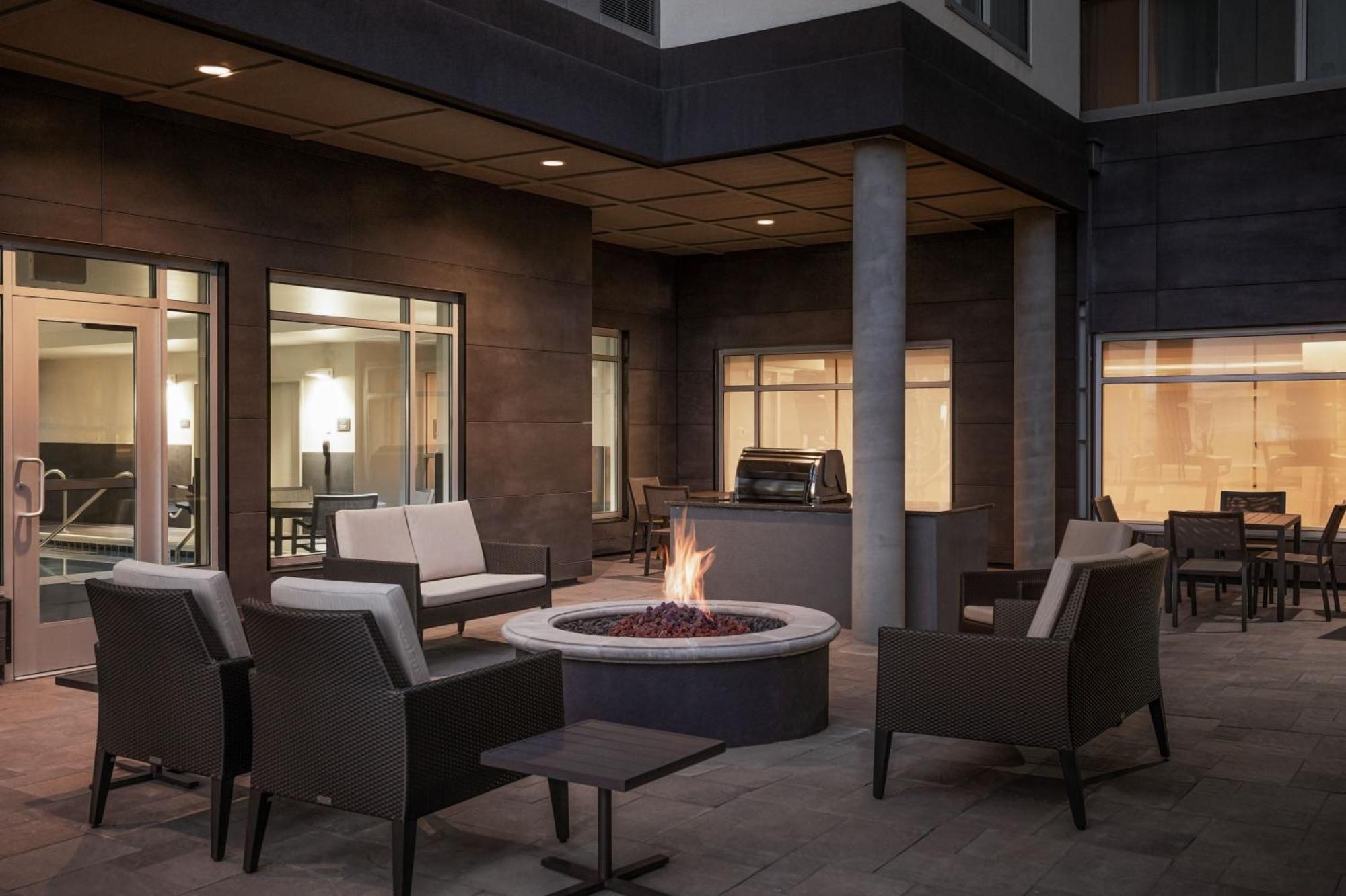 Residence Inn By Marriott Denver Aurora Exterior photo